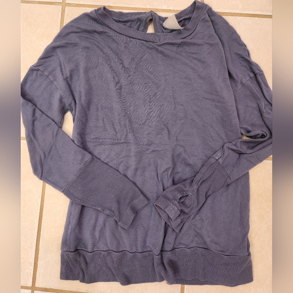 Long sleeve fitness tee